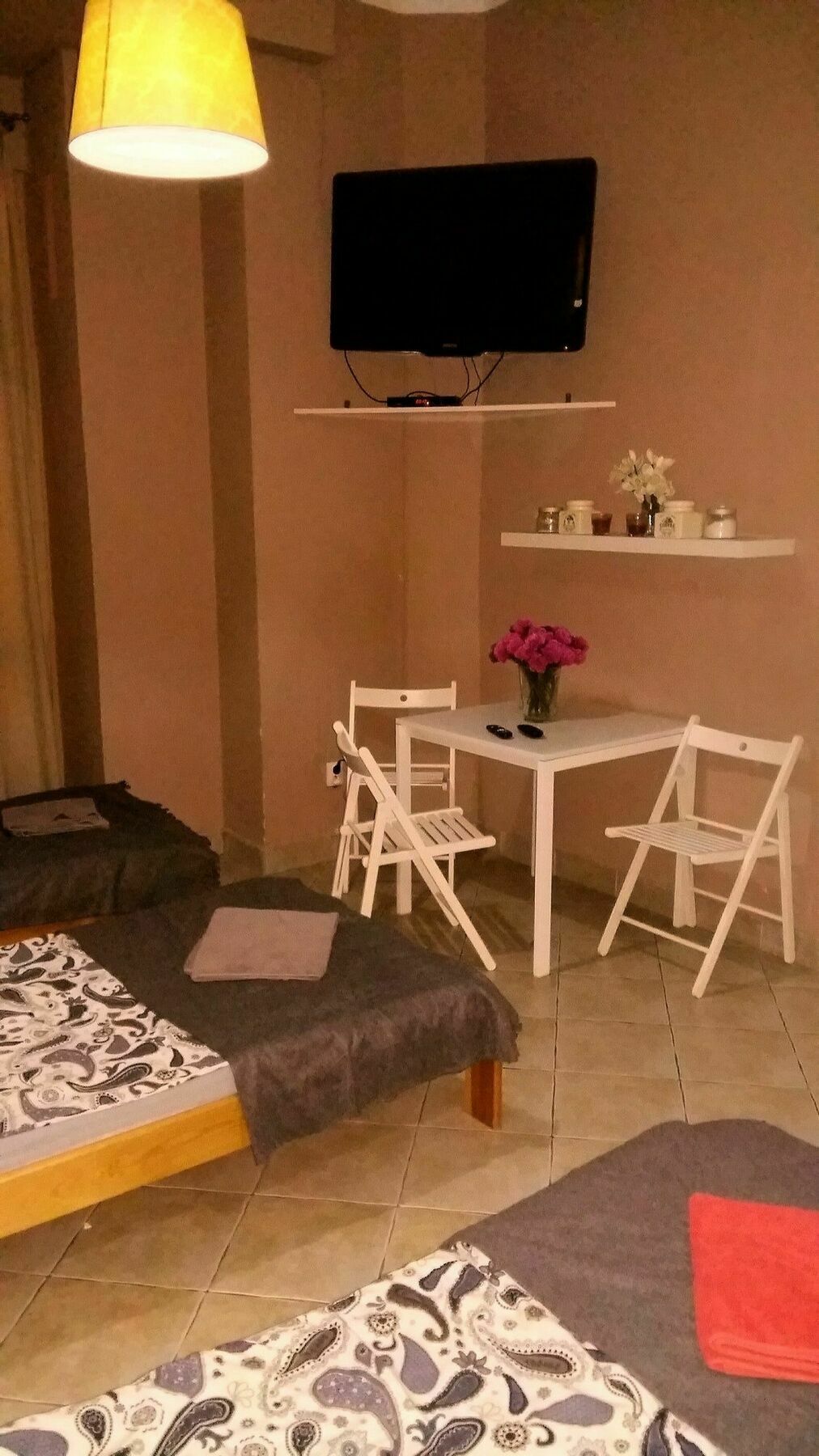 Heynow Rooms, Apartments And Hostel In City Center Krasków Eksteriør bilde