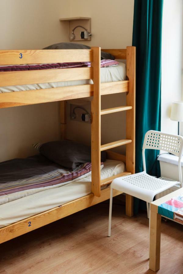 Heynow Rooms, Apartments And Hostel In City Center Krasków Eksteriør bilde