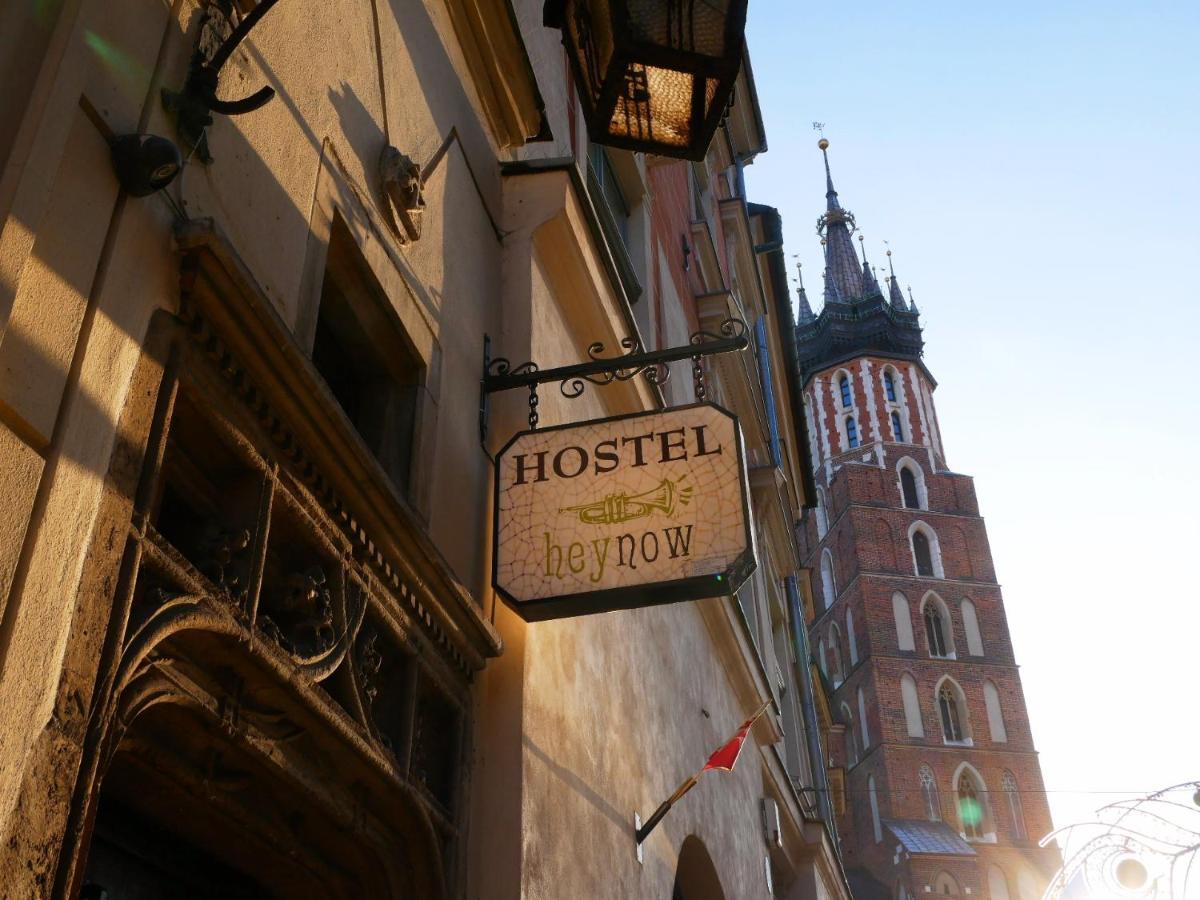 Heynow Rooms, Apartments And Hostel In City Center Krasków Eksteriør bilde