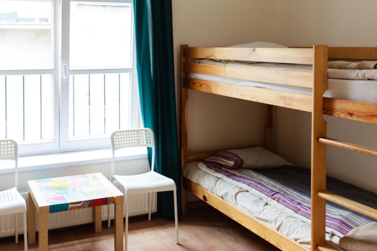 Heynow Rooms, Apartments And Hostel In City Center Krasków Eksteriør bilde