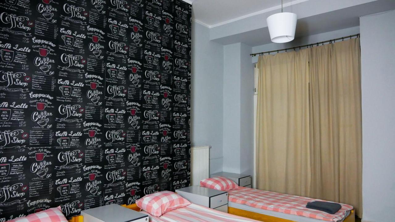 Heynow Rooms, Apartments And Hostel In City Center Krasków Eksteriør bilde