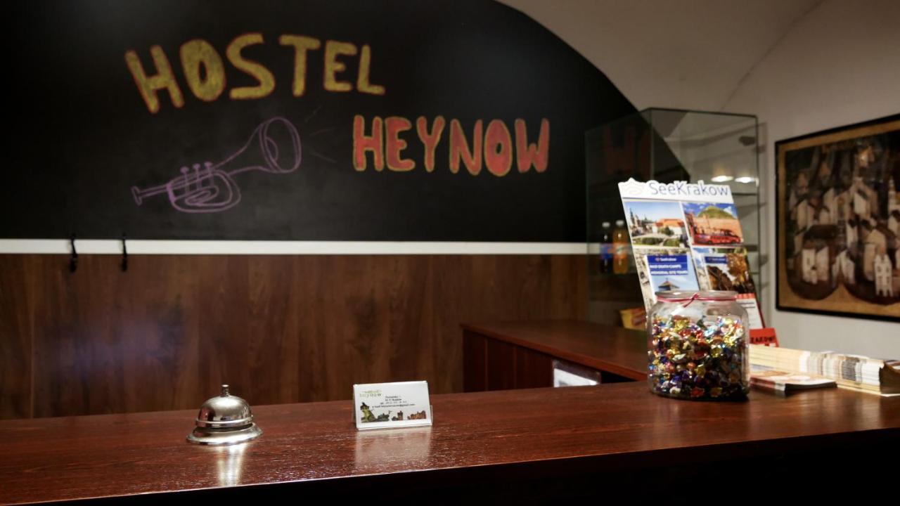 Heynow Rooms, Apartments And Hostel In City Center Krasków Eksteriør bilde